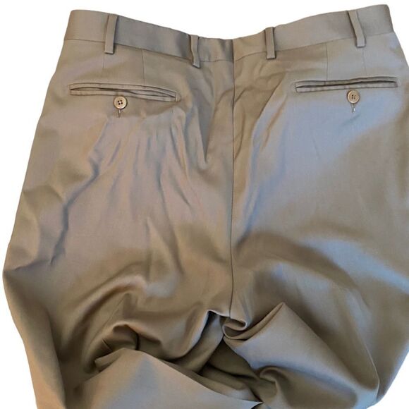 Zanella 100% wool gabardine flat front trousers 35” waist, 32” inseam olive - Picture 3 of 9